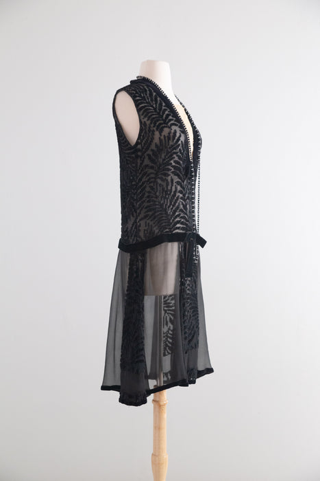 Stunning 1920s Black Silk Chiffon & Devoré Velvet Flapper Dress / S