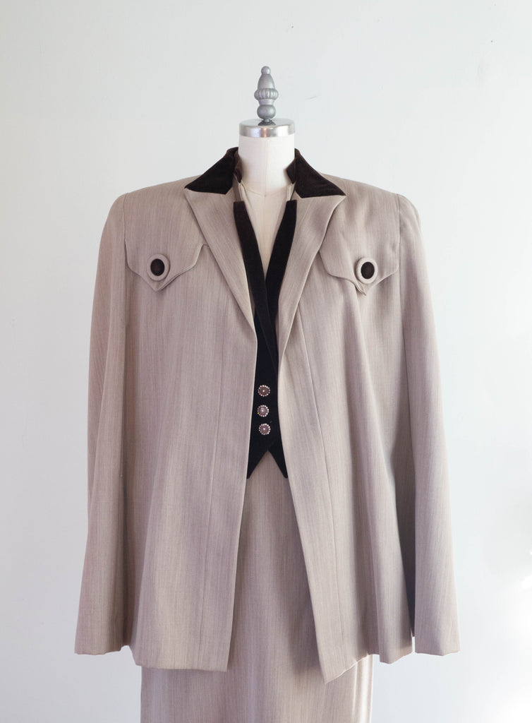 09-29-2024-20_1024x1024.jpg?v=