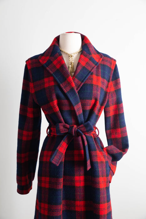 Iconic 1970s Pendleton Wool Plaid Ladies Wrap Coat  / M