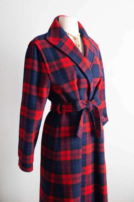 Iconic 1970s Pendleton Wool Plaid Ladies Wrap Coat  / M