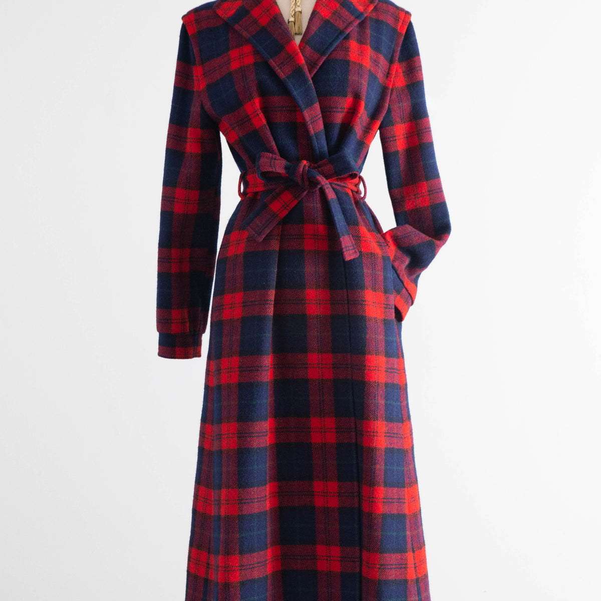 Iconic 1970s Pendleton Wool Plaid Ladies Wrap Coat / M – Xtabay