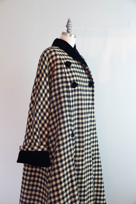 Stunning 1950’s Forstmann Wool Swing Coat With Shocking Pink Lining / ML