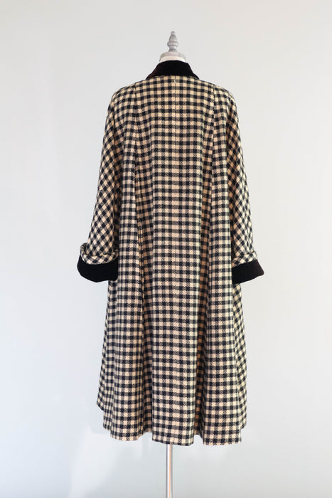 Stunning 1950’s Forstmann Wool Swing Coat With Shocking Pink Lining / ML