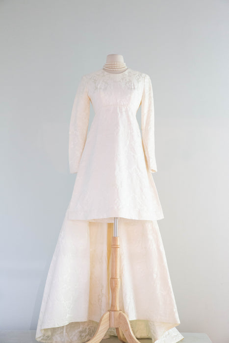 Fabulous 1960’s Ivory Brocade Wedding Gown With Detachable Train / xs