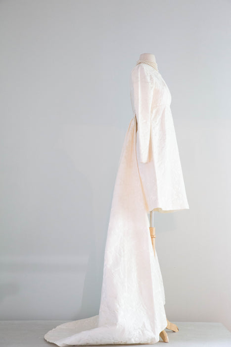 Fabulous 1960’s Ivory Brocade Wedding Gown With Detachable Train / xs