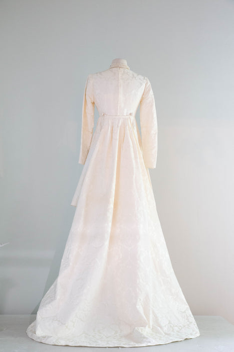 Fabulous 1960’s Ivory Brocade Wedding Gown With Detachable Train / xs
