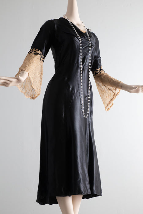 Sublime 1930's Glossy Black Silk Satin Bias Cut Evening Dress With Lace Sleeves / Medium