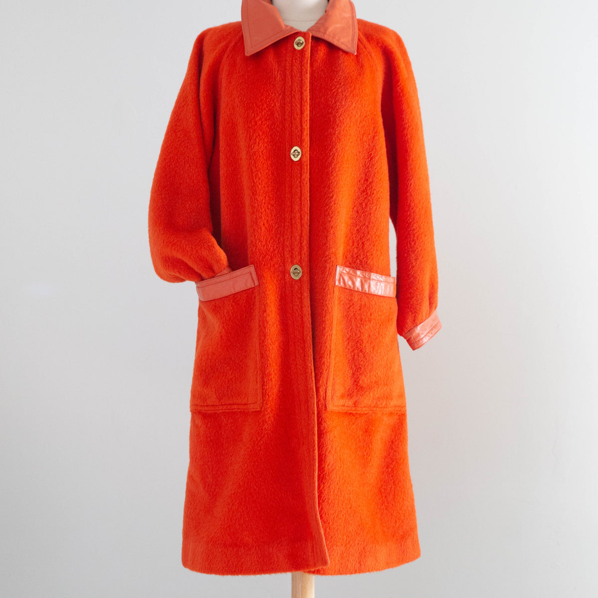 Iconic 1960's Bonnie Cashin Coat in Persimmon Wool / ML – Xtabay