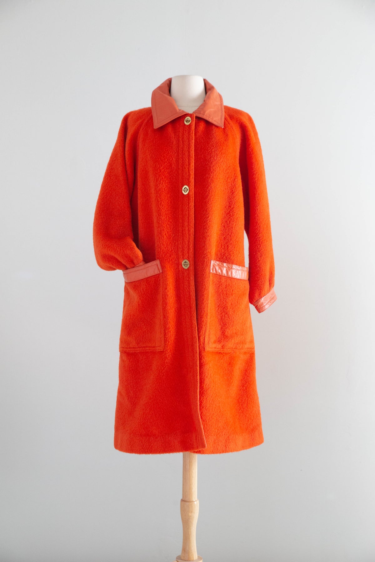 Iconic 1960's Bonnie Cashin Coat in Persimmon Wool / ML – Xtabay