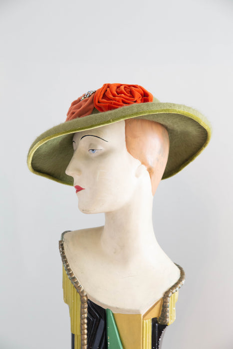Wonderful 1950's Lazarus Paris-Cincinnati Chartreuse Felt Hat With Velvet Rosettes / 22