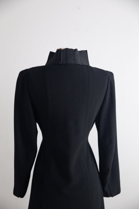 Late 1930s Ella Frankl Wien Black Wool Crêpe Coat with Grosgrain Collar / SM
