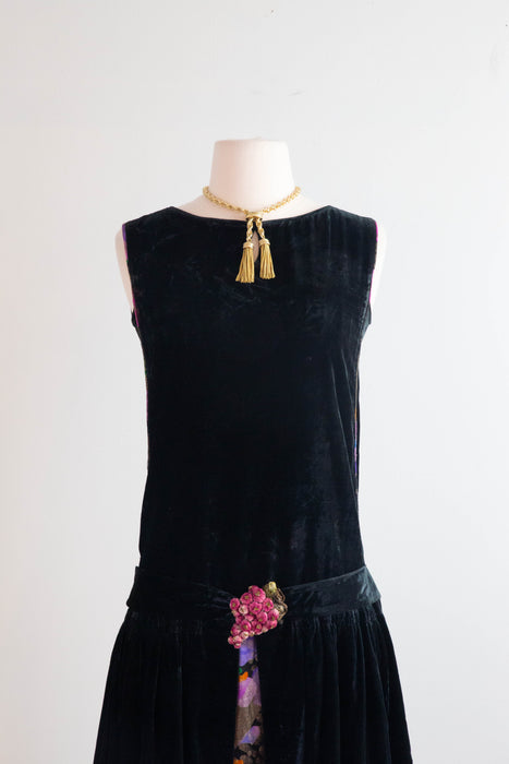 Beautiful 1920's Velvet Flapper Dress With Ribbon Work Grapes / Small Xtabay Vintage Beautiful 1920's Velvet Flapper Dress With Ribbon Work Grapes / Small Xtabay Vintage