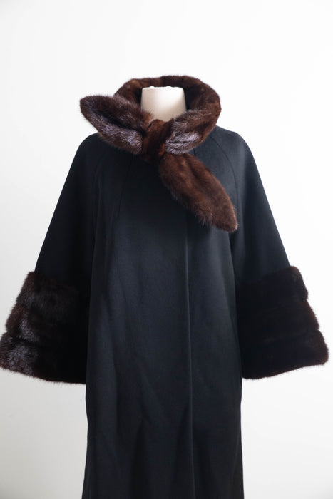 Gorgeous Late 1950's Blin & Blin Wool Cocoon Coat With Mink Trim / ML