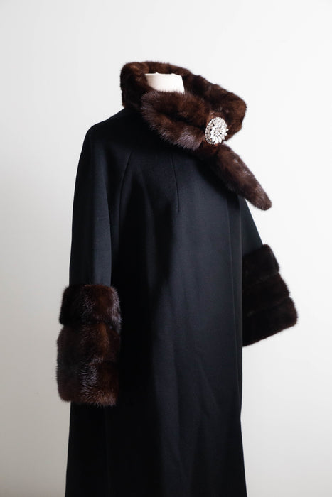 Gorgeous Late 1950's Blin & Blin Wool Cocoon Coat With Mink Trim / ML