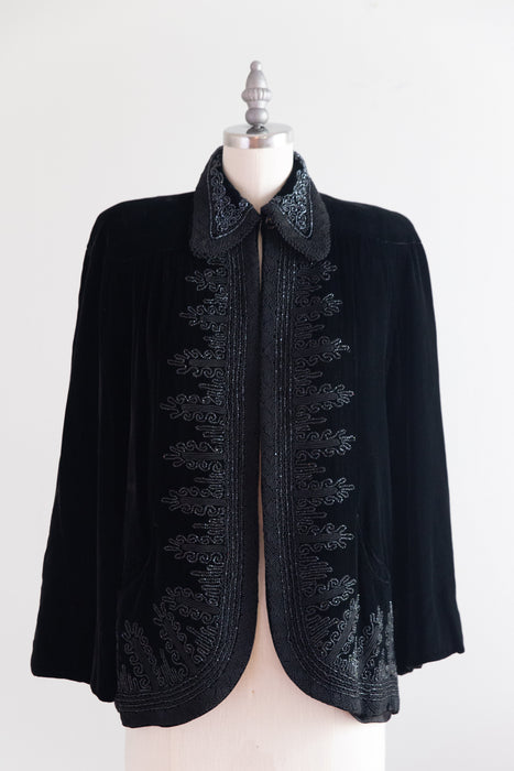 Elegant 1940's Black Velvet Swing Coat With Beading & Corde / SM