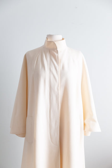 Architectural Geoffrey Beene For Gallant Ivory Wool Gabardine Trapeze Coat, Early 80's / ML