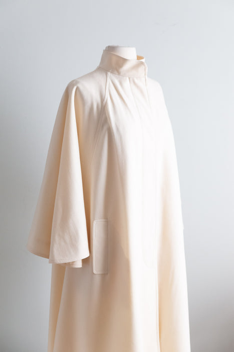 Architectural Geoffrey Beene For Gallant Ivory Wool Gabardine Trapeze Coat, Early 80's / ML