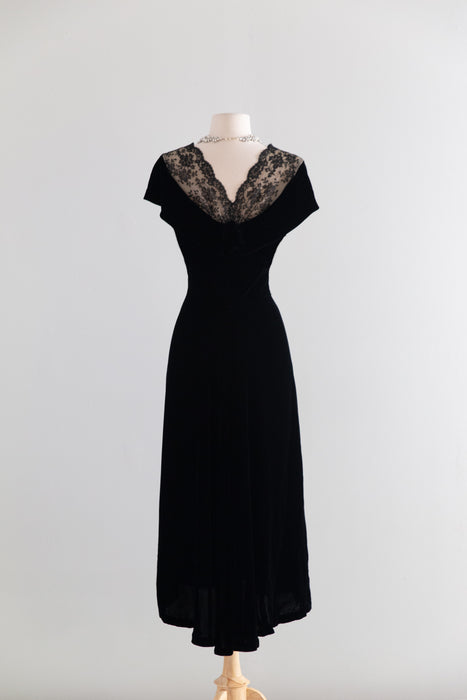 Iconic Early 1950's Nettie Rosenstein Black Silk Velvet Evening Dress with Chantilly Lace Shoulders / M