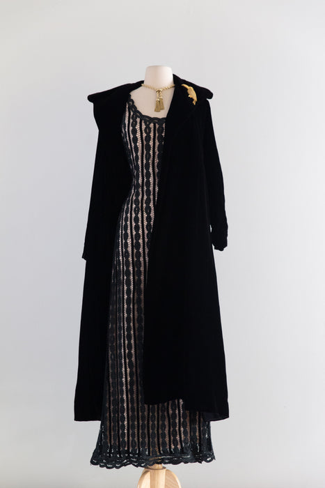 Exquisite 1950's Black Velvet Opera Coat With Stand Up Collar / ML