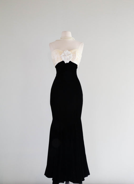 Iconic Vintage Black Velvet Strapless Mermaid Evening Gown From Lillie Rubin / Small
