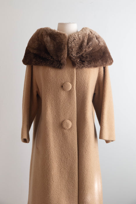Classic 1950’s Charles Talbot Camel Cocoon Coat With Luxurious Fur Collar / SM