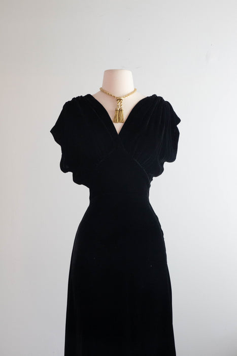 Madame X Elegant 1930's Silk Velvet Jet Black Evening Gown / Small Xtabay Vintage Madame X Elegant 1930's Silk Velvet Jet Black Evening Gown / Small Xtabay Vintage