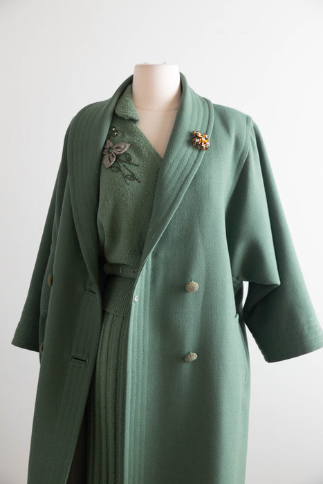 Stunning 1950’s Sage Green Ladies Wool Overcoat / ML