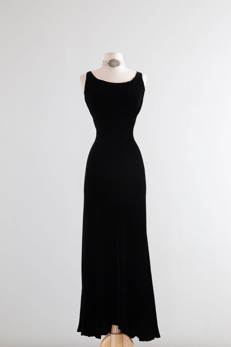 Iconic Old Hollywood 1930's Silk Velvet Evening Gown With Matching Fox Xtabay Vintage Iconic Old Hollywood 1930's Silk Velvet Evening Gown With Matching Fox Xtabay Vintage