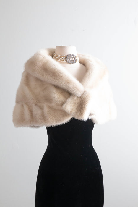 Glamorous 1950's Ivory Pearl Mink Cape / OS