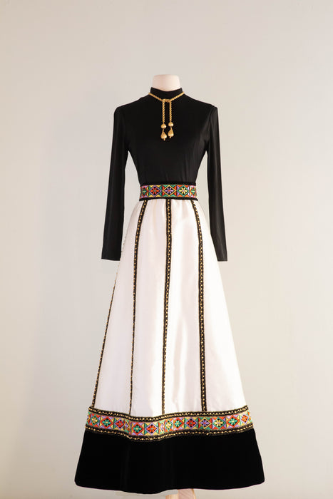 Fabulous 1960's Saks Fifth Avenue Maxi Dress / Medium Xtabay Vintage Fabulous 1960's Saks Fifth Avenue Maxi Dress / Medium Xtabay Vintage