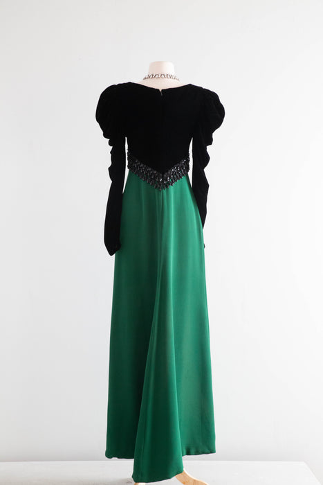 Elegant 1980's Oscar de la Renta Emerald Green & Velvet Regency Evenin Xtabay Vintage Elegant 1980's Oscar de la Renta Emerald Green & Velvet Regency Evenin Xtabay Vintage