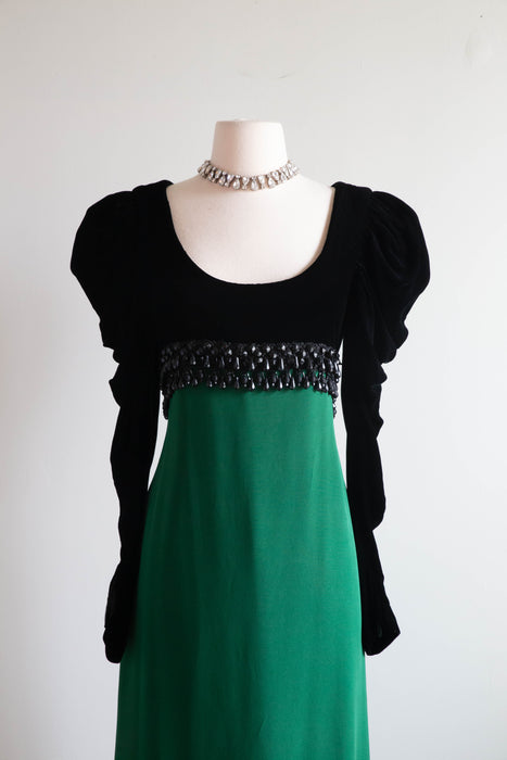 Elegant 1980's Oscar de la Renta Emerald Green & Velvet Regency Evening Gown / Small