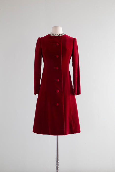 Stunning 1960's Crimson Red Velvet Evening Coat With Ivory Satin Lining / Small