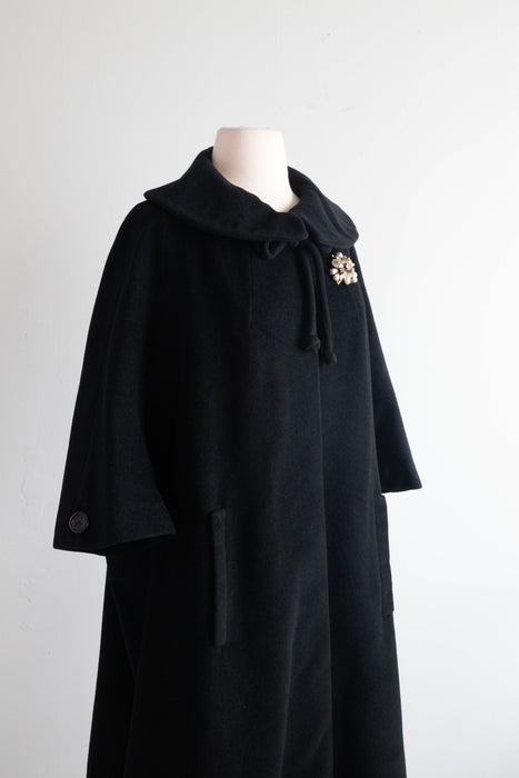 Elegant 1950's Black Cashmere Peter Pan Coat / ML