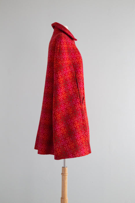 Fabulous 1960's Kaleidoscope Welsh Wool Tapestry Cape / OSFM