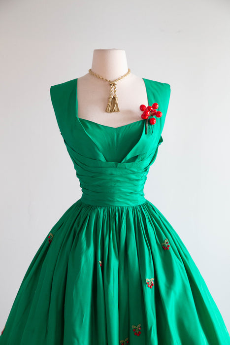 1950’s “Under The Mistletoe” Emerald Green Taffeta Party Dress From Saks / Small