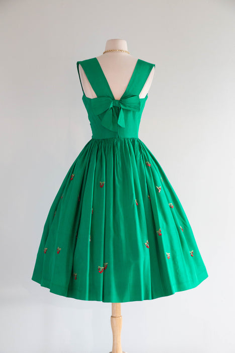1950’s “Under The Mistletoe” Emerald Green Taffeta Party Dress From Saks / Small