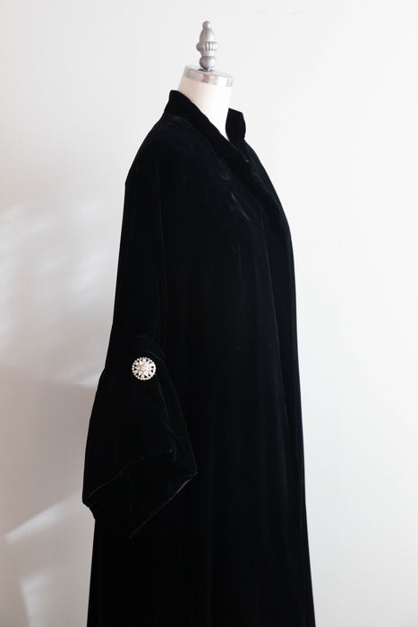 Exquisite 1950's Lilli Ann Black Velvet Swing Coat With Rhinestone Cuffs / ML