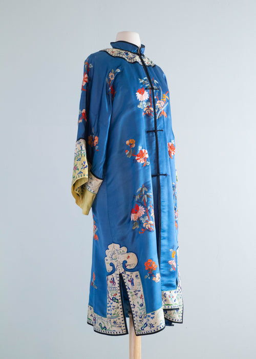 Stunning Circa 1920 Embroidered Chinese Robe In Blue Silk / SM