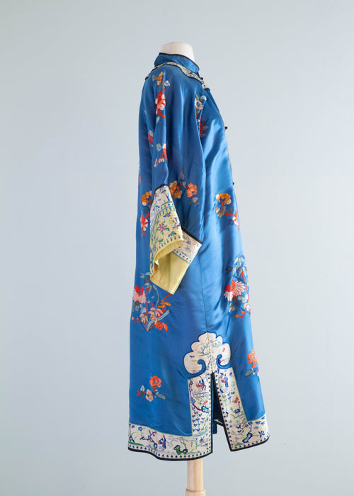 Stunning Circa 1920 Embroidered Chinese Robe In Blue Silk / SM