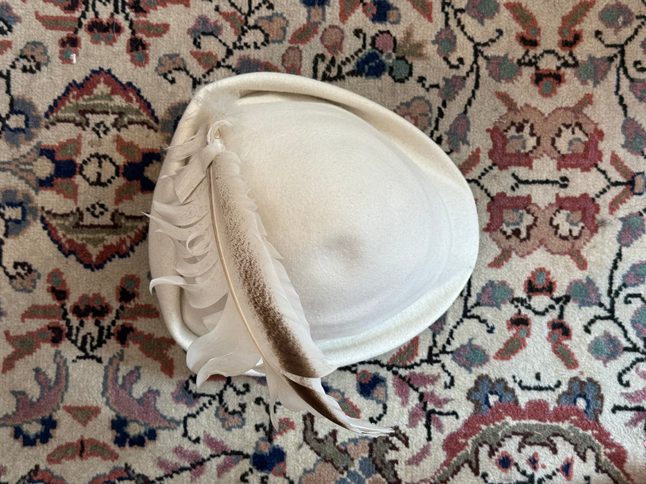 Late 1940's Ivory Felt Feathered Robin Hood Hat From Bullocks Pasadena