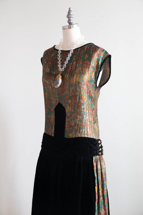 Gorgeous 1920's Holiday Gold Lamé And Black Velvet Flapper Dress / M