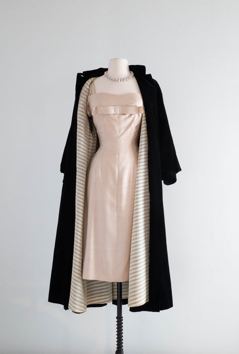 Elegant 1950's Black Velvet Opera Swing Coat / SM