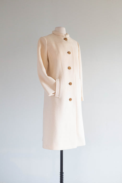 Elegant 1960's Ivory Pearl Wool Structured Coat / Medium