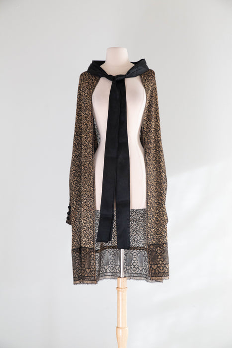 Exquisite Museum Worthy 1920's Bonwit Teller & Co. Gold Lamé Evening Coat / SM