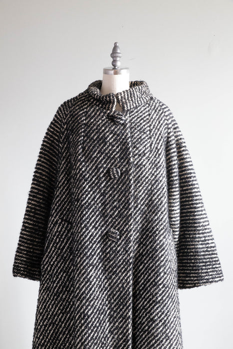 Fabulous 1960's Zebra Striped Black & White Lilli Ann Swing Coat / ML