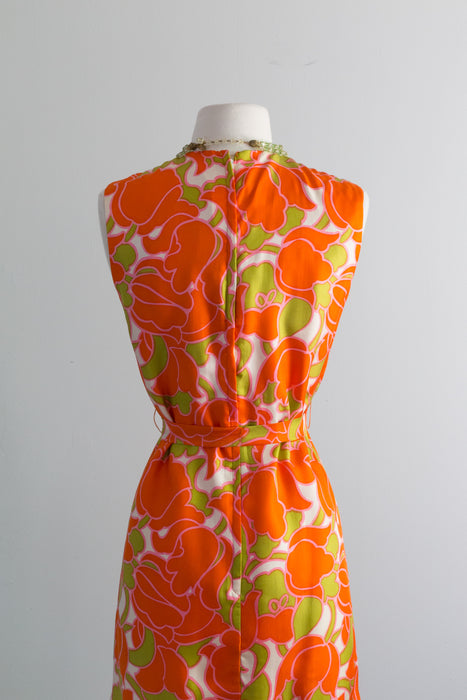 Fabulous 1960's Bold Citrus Floral Print Shift Dress / Small