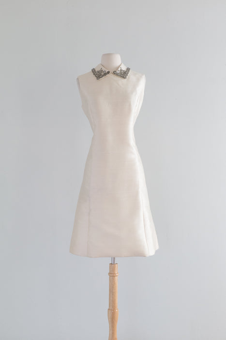 Elegant & Chic 1960's Ivory Shantung Silk Shift Dress With Beaded Collar / Med.