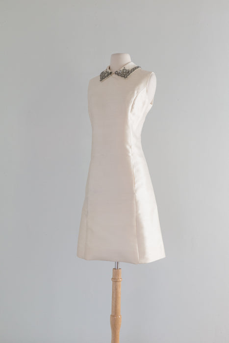 Elegant & Chic 1960's Ivory Shantung Silk Shift Dress With Beaded Collar / Med.
