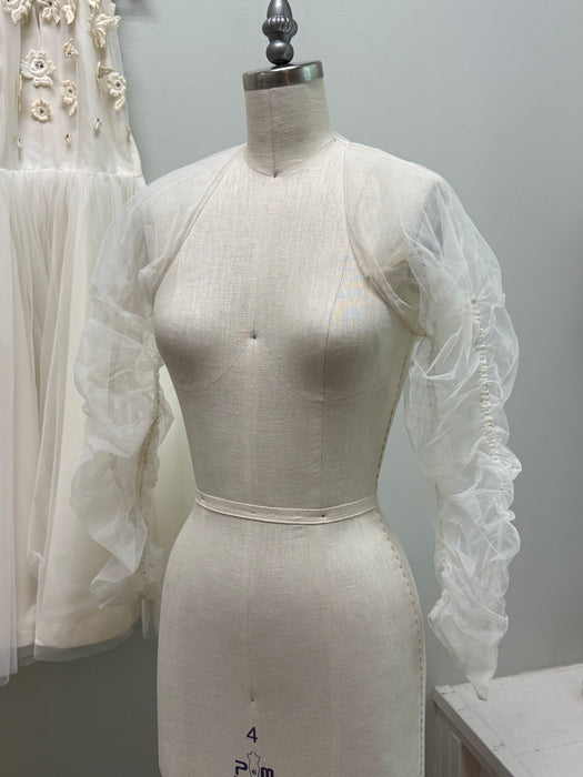 Ethereal 1950's Ivory Tulle Halter Dress With Lace Appliqués / XS